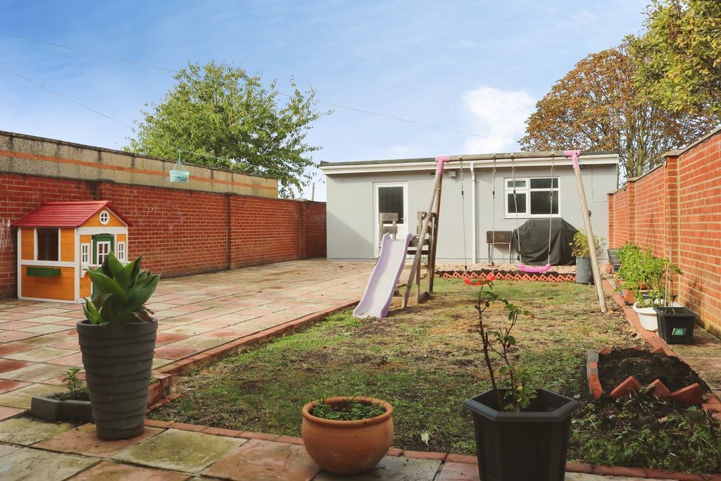 Property photo 2 of 26 Photo 1