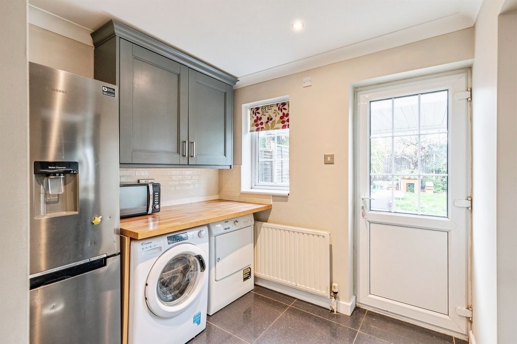 Property photo 3 of 14