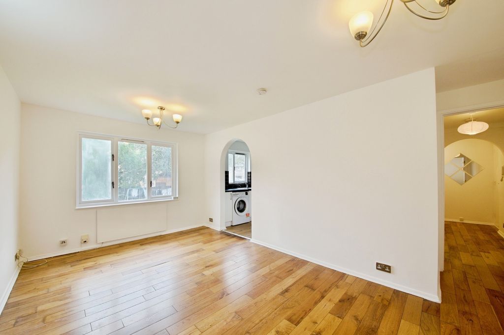Property photo 2 of 14 Pbox-Img.Jpg