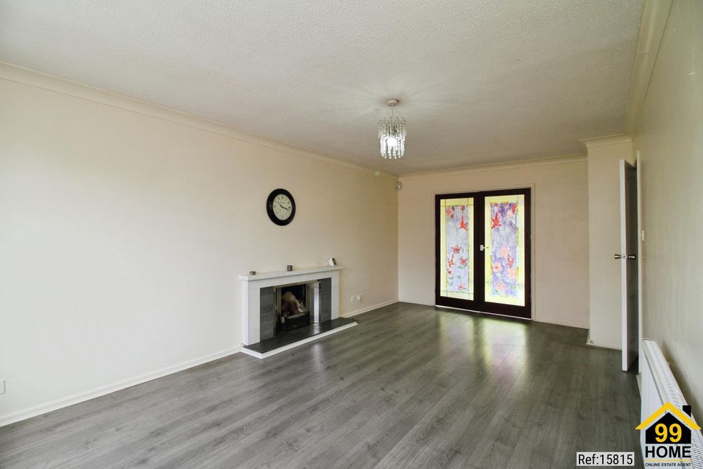 Property photo 2 of 17 Photo 1