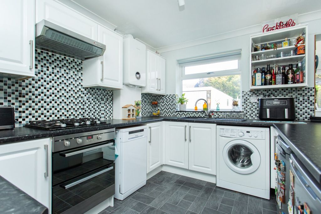 Property photo 3 of 14 Picture 3