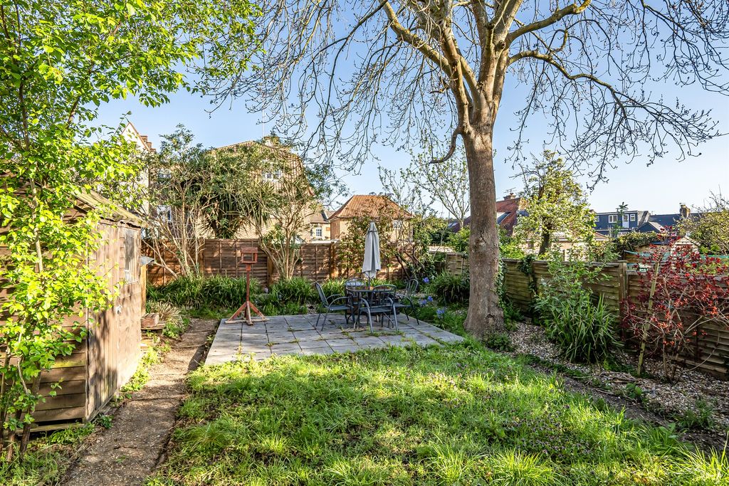 Property photo 3 of 12