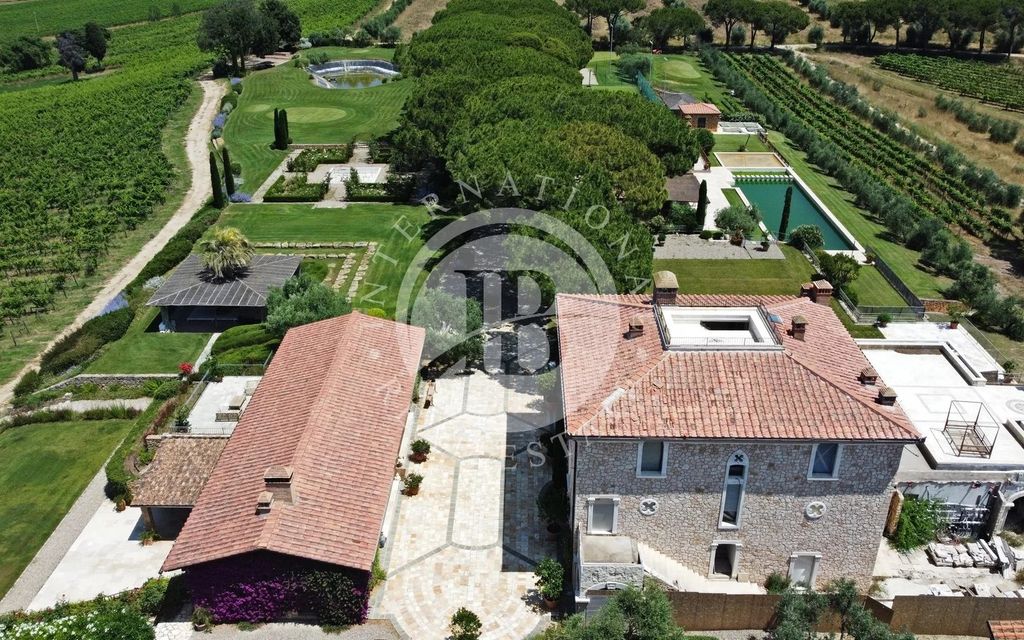 Property photo 3 of 44