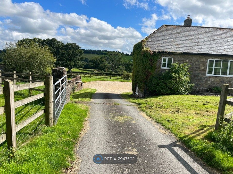 Property photo 3 of 19