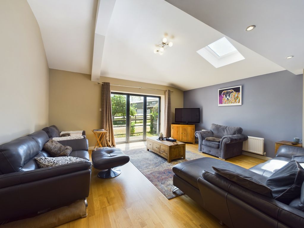 Property photo 2 of 39 Photo 12