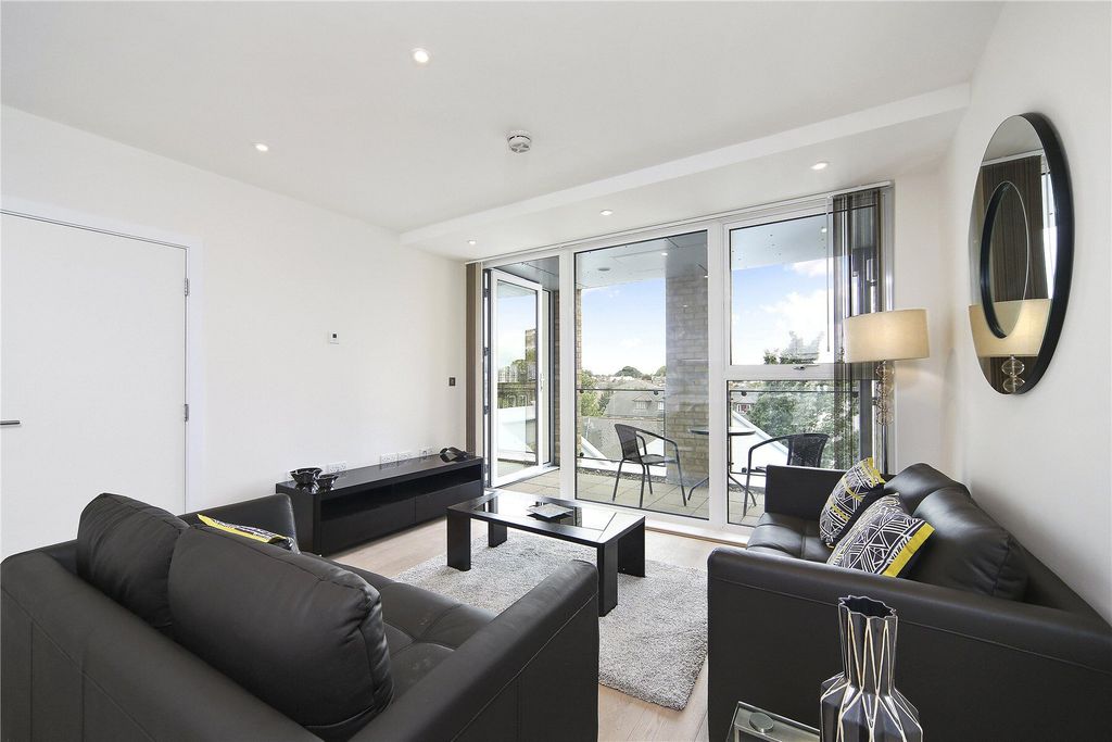 Property photo 2 of 10 Picture No. 03