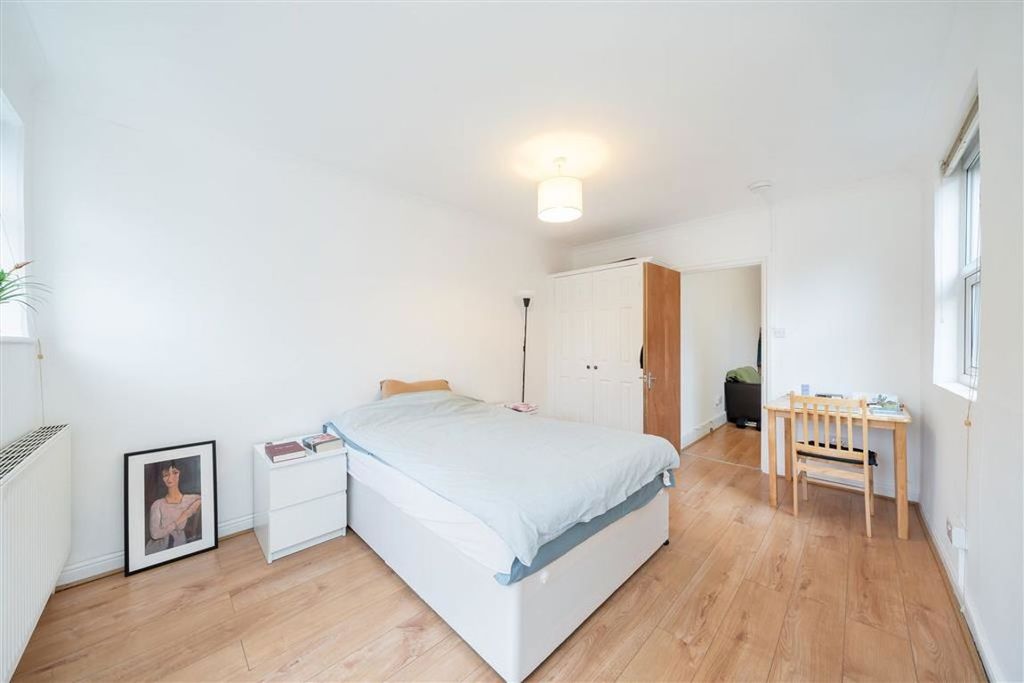 Property photo 3 of 4