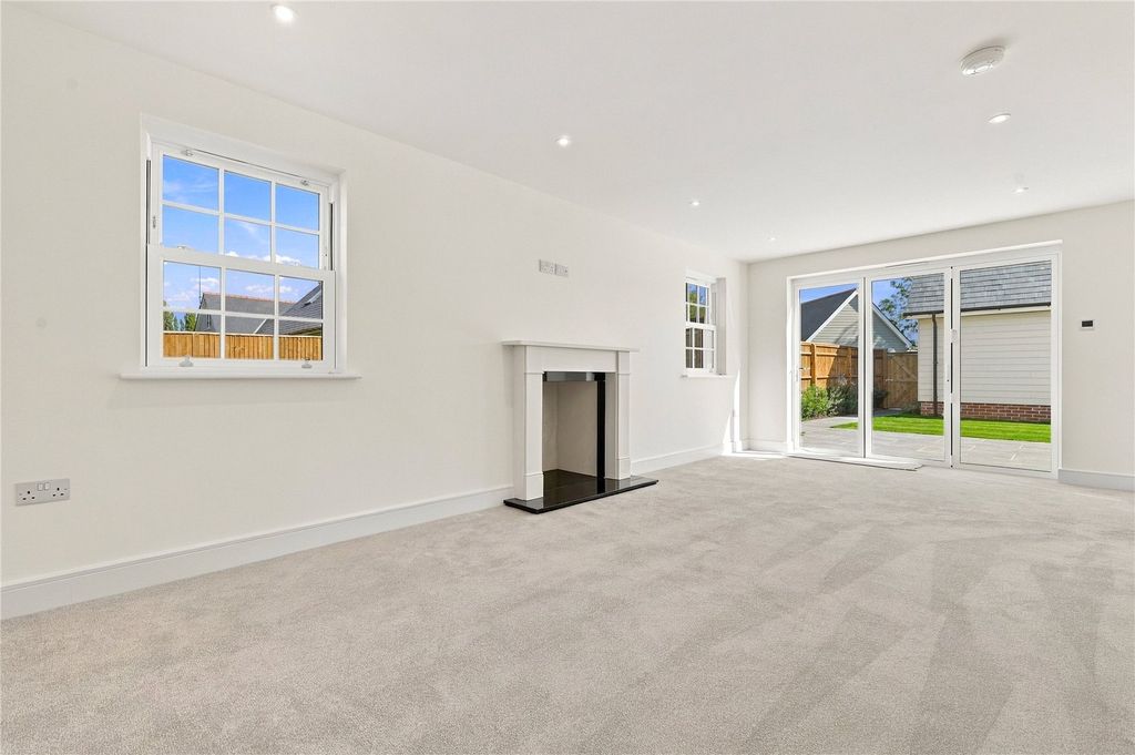 Property photo 3 of 18 Picture No. 23