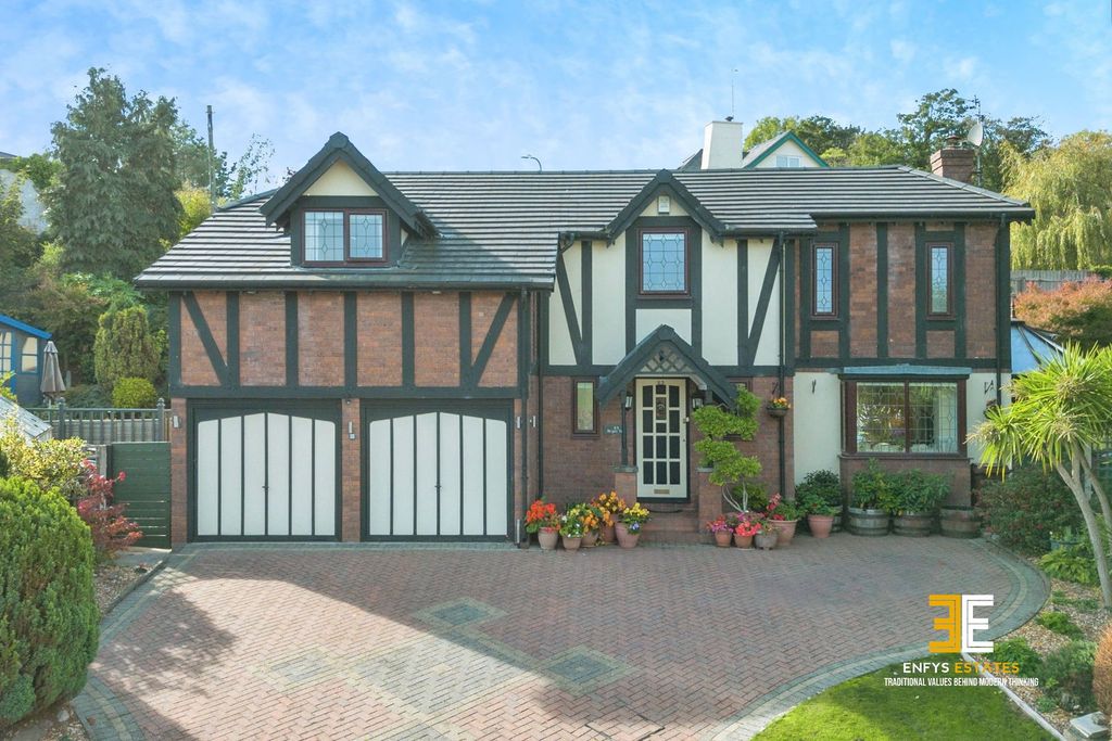 Property photo 1 of 41