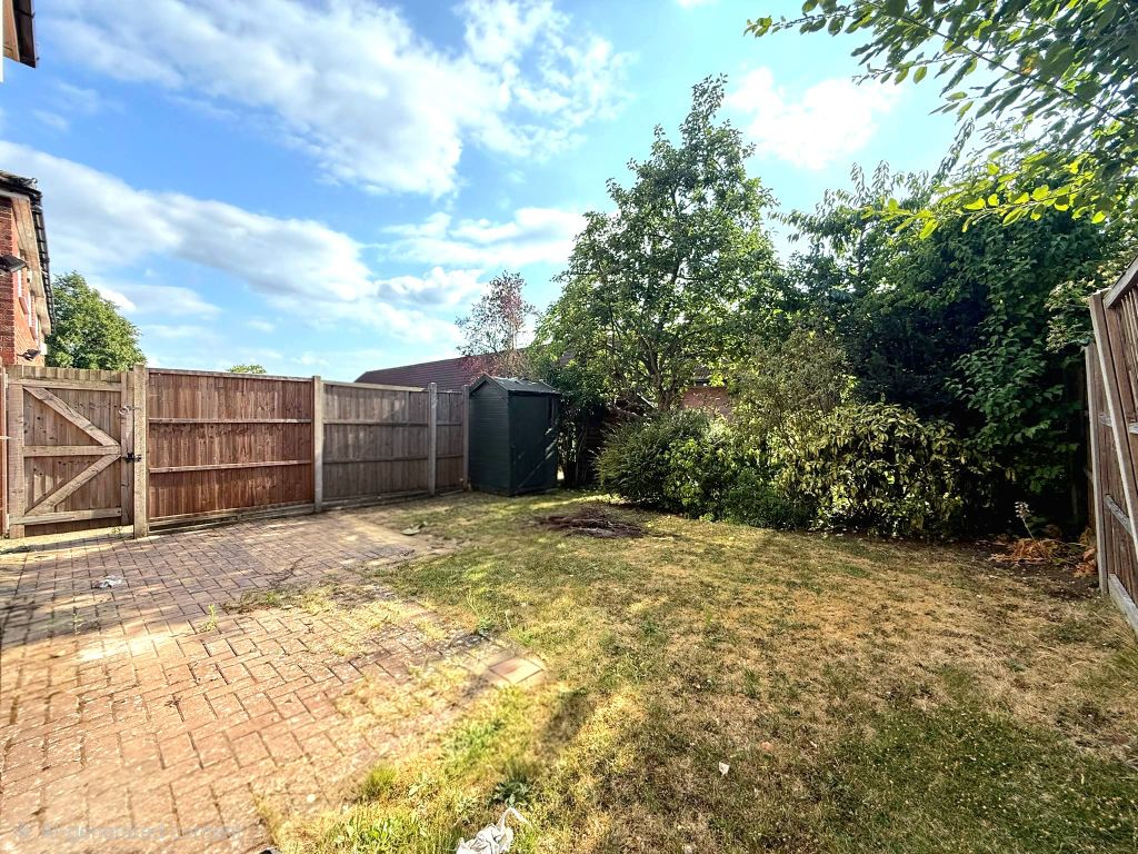 Property photo 3 of 10 9
