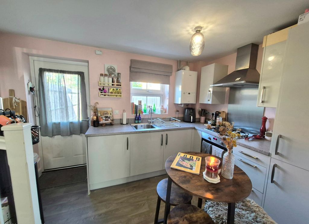 Property photo 3 of 10 Picture No. 09