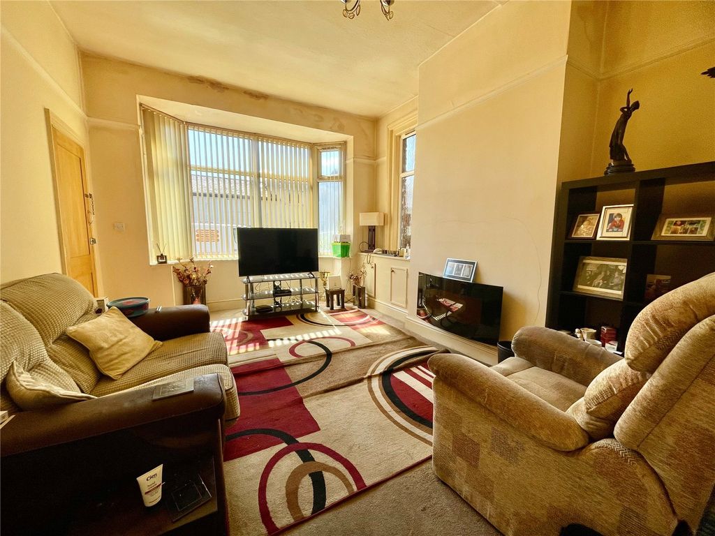 Property photo 2 of 11 Gff - Lounge