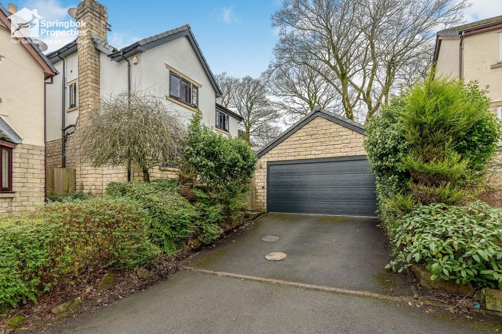 Property photo 1 of 16 Front View