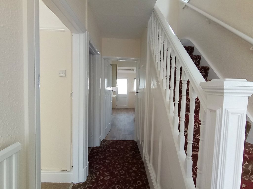 Property photo 2 of 16 Picture No. 08