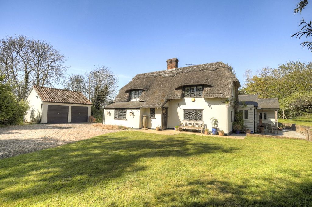 Property photo 1 of 23 Picture No. 05