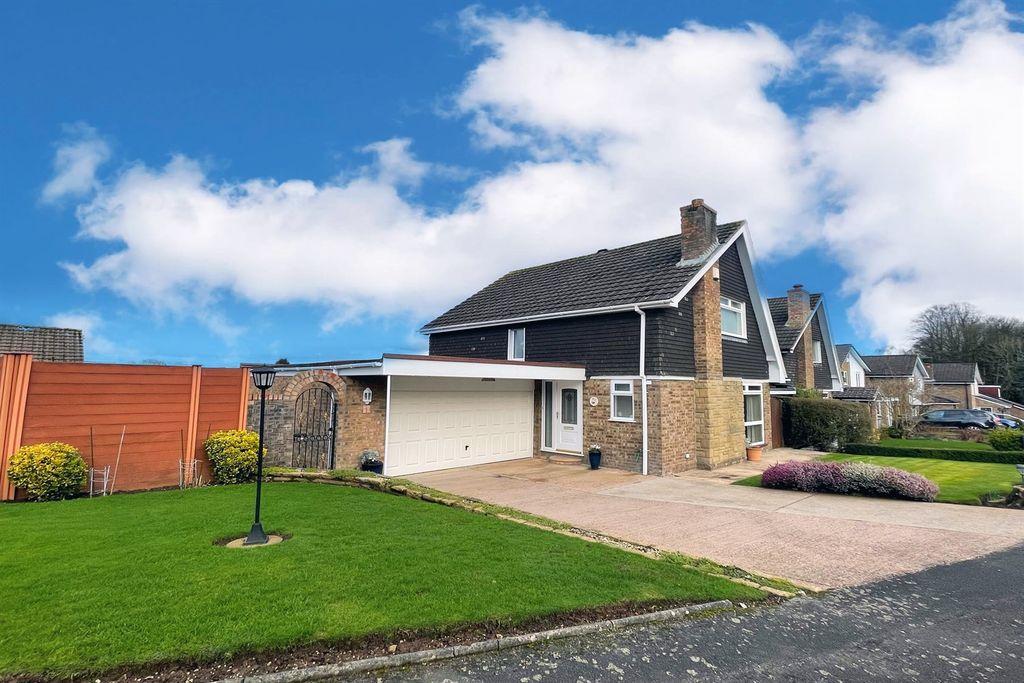 Property photo 1 of 25 (Main)