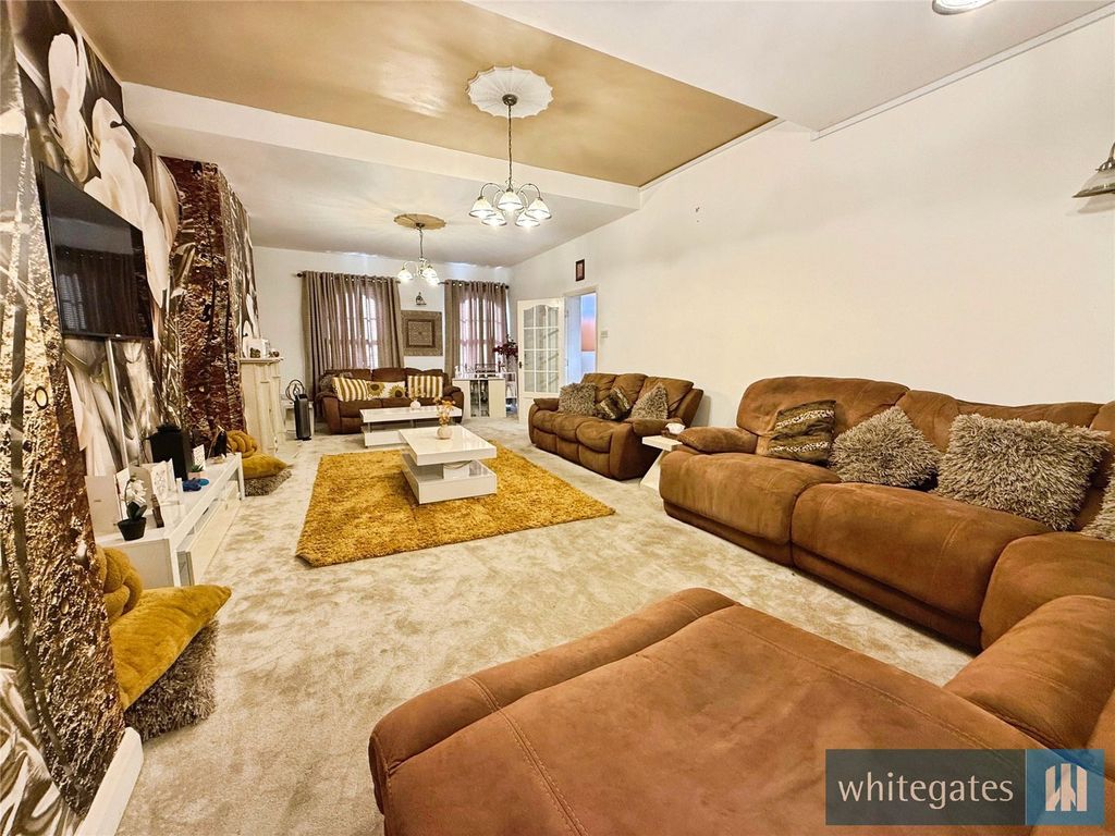 Property photo 3 of 38 Picture No. 01