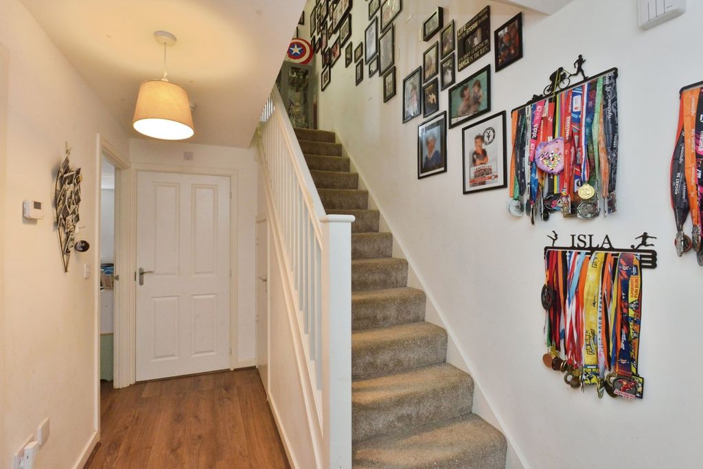 Property photo 3 of 15 Pbox-Img.Jpg