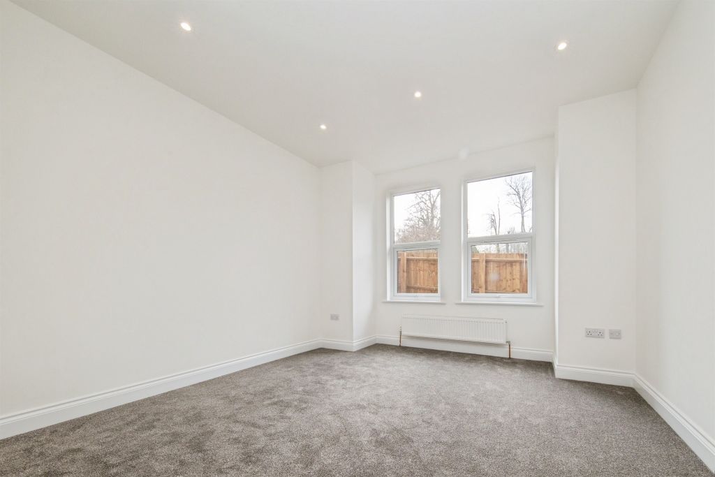 Property photo 3 of 13 Dining Room