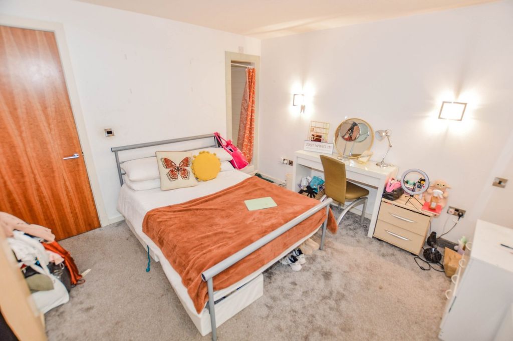 Property photo 3 of 12 Picture No. 04