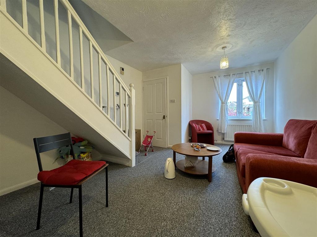 Property photo 3 of 13