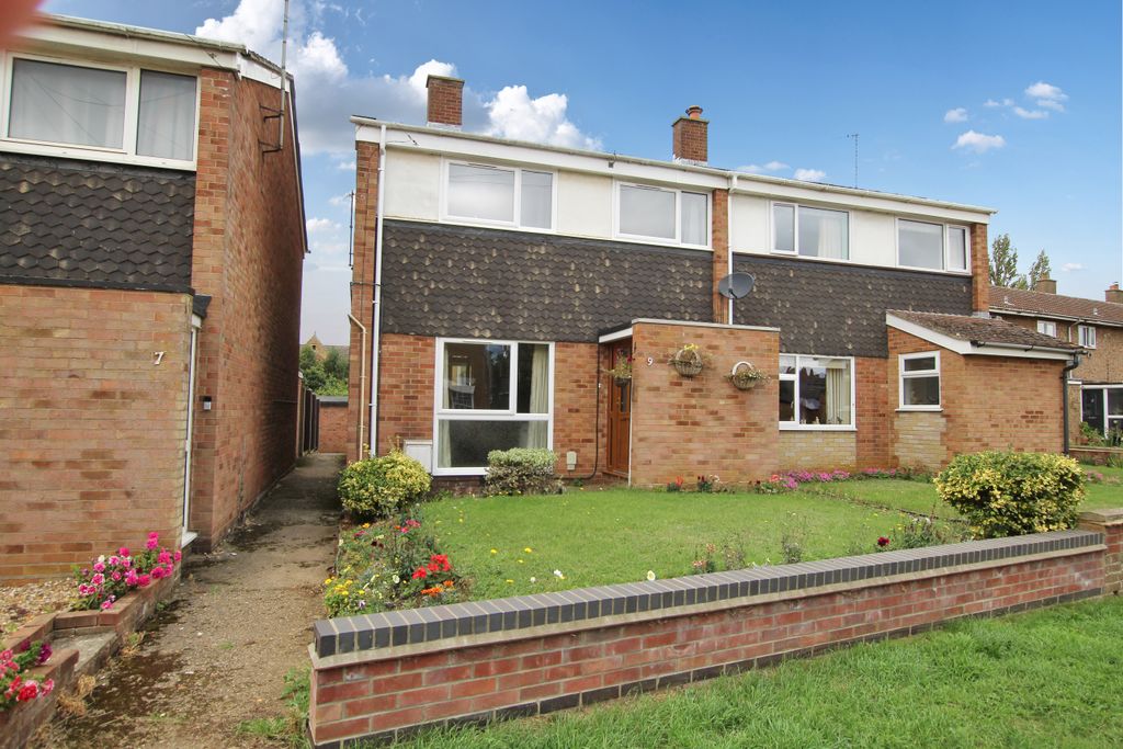 Property photo 1 of 12