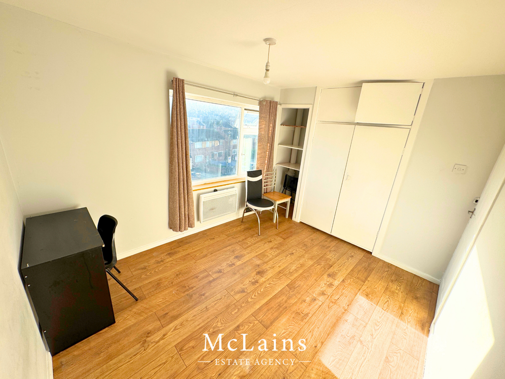 Property photo 1 of 8 Bedroom