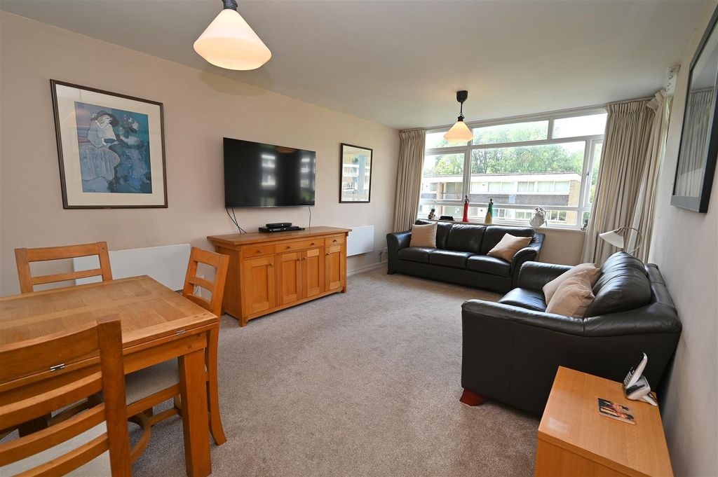 Property photo 3 of 16 Living Room1.Jpg