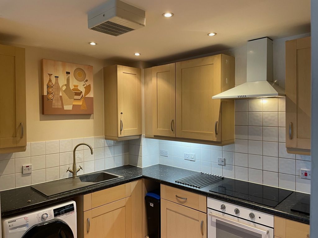 Property photo 3 of 13 Thumbnail_Img_7530