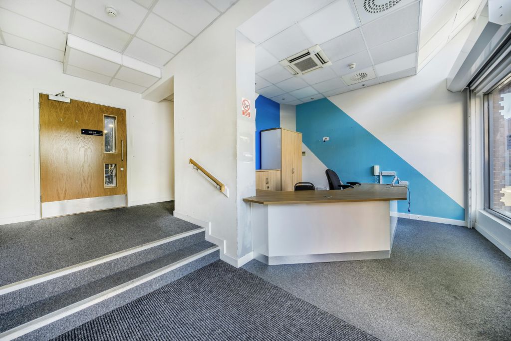 Property photo 2 of 11 1342151368Be9Ca999E23.Jpg