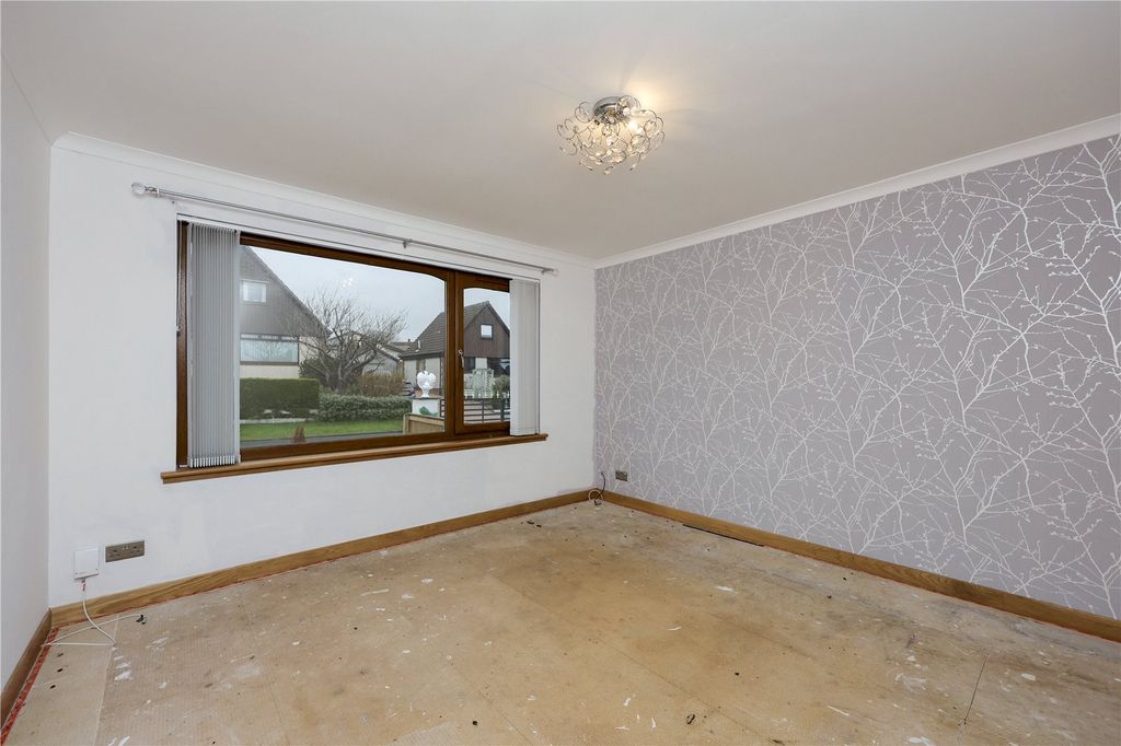 Property photo 3 of 27 Picture 3