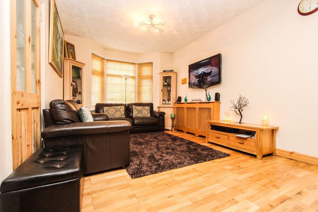 Property photo 2 of 10 Picture No. 04