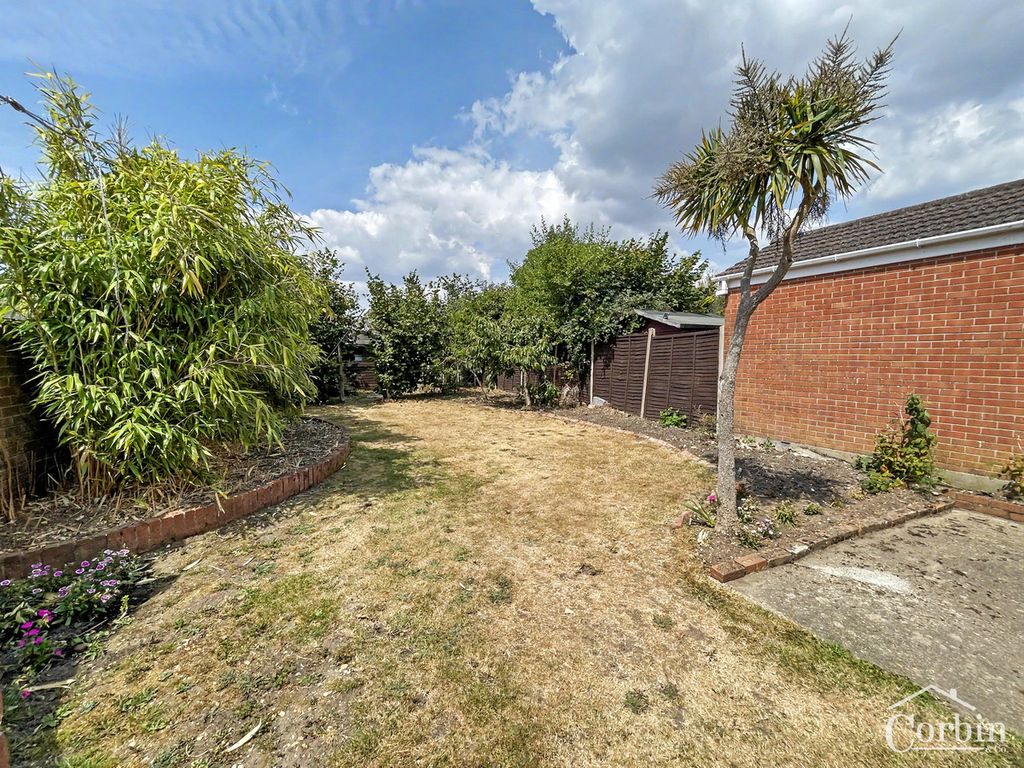 Property photo 2 of 14