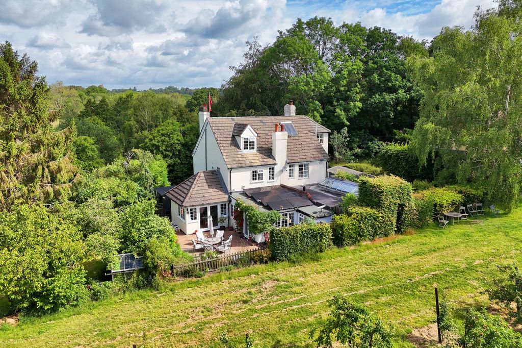 Property photo 1 of 23 4 Spout Lane