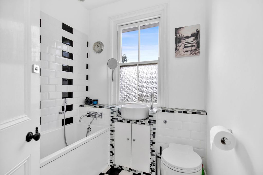 Additional image 10 of 5 bed detached house for saleTilsmore Road, Heathfield TN21