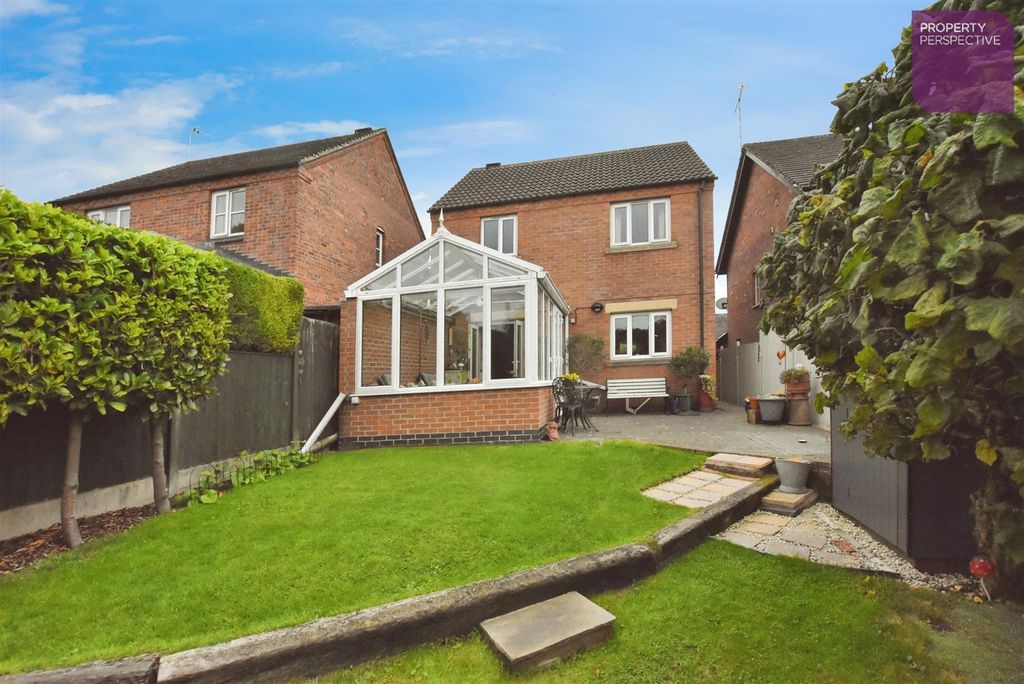 Property photo 2 of 17 Rear Gardens