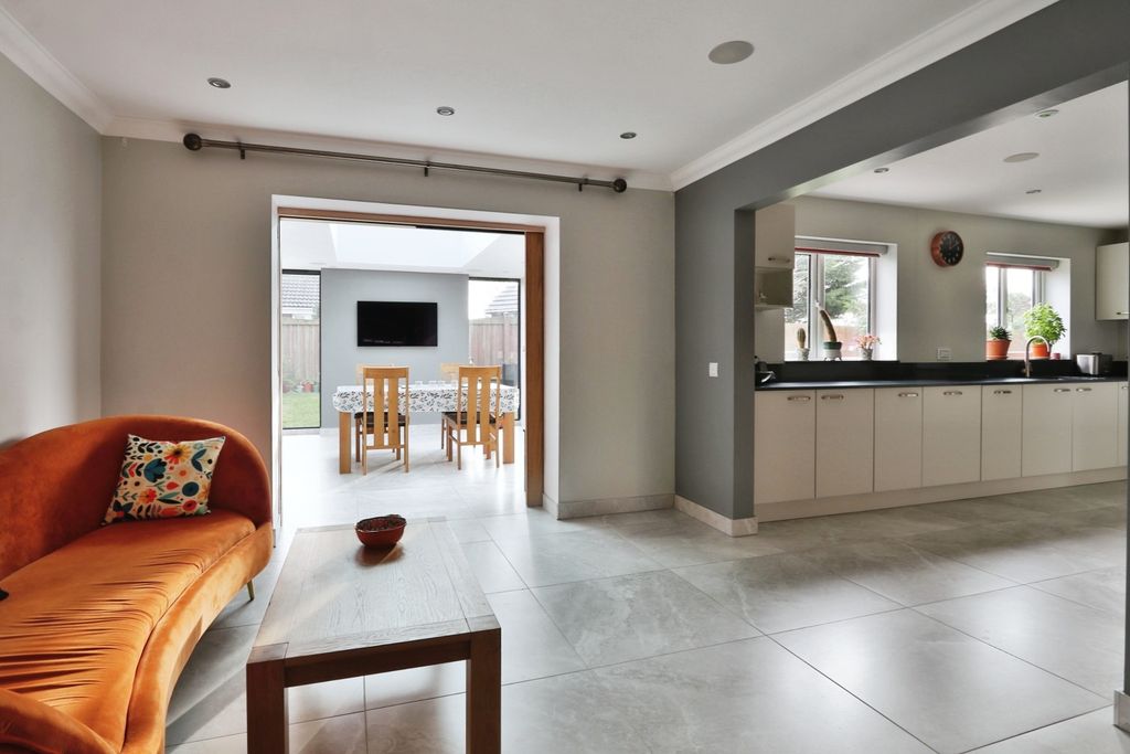 Property photo 1 of 25 3446583