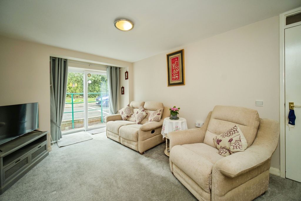 Property photo 2 of 18 Reception Room