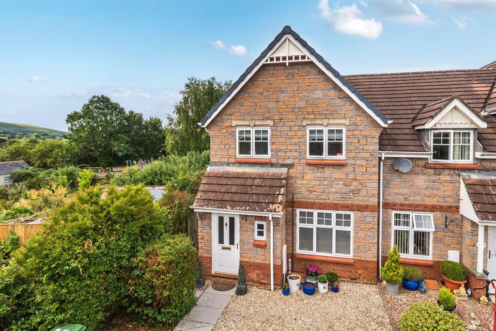 Property photo 1 of 21 1-6A6A140Daf4d3-1499913-19Fae5E541754-1-1-1