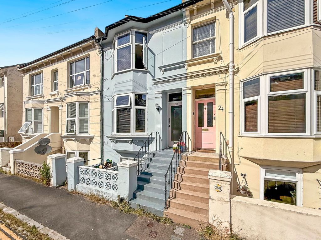 Property photo 1 of 10