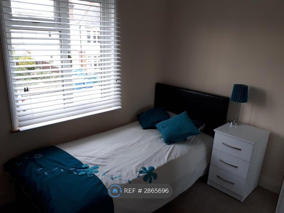 Property photo 3 of 10 Single Room