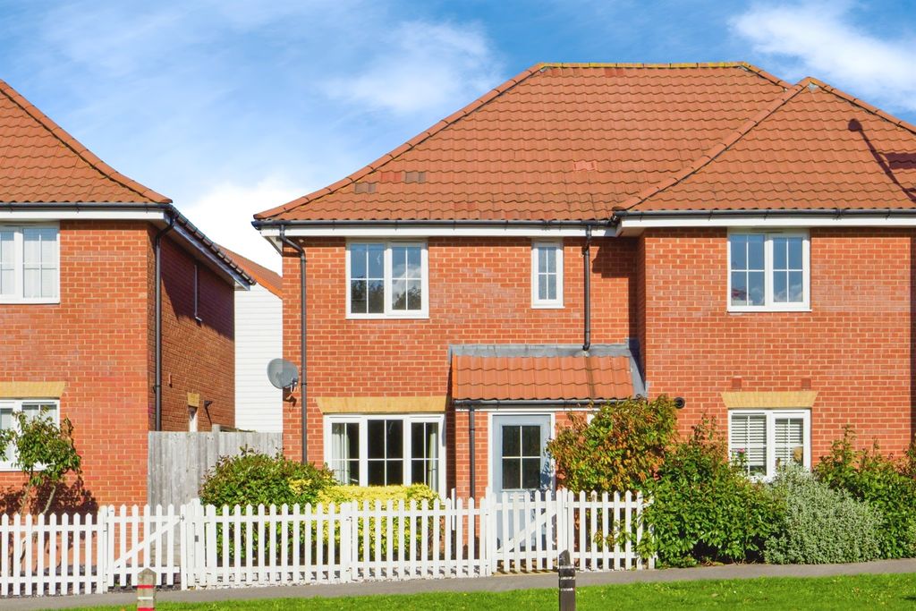 Property photo 3 of 17