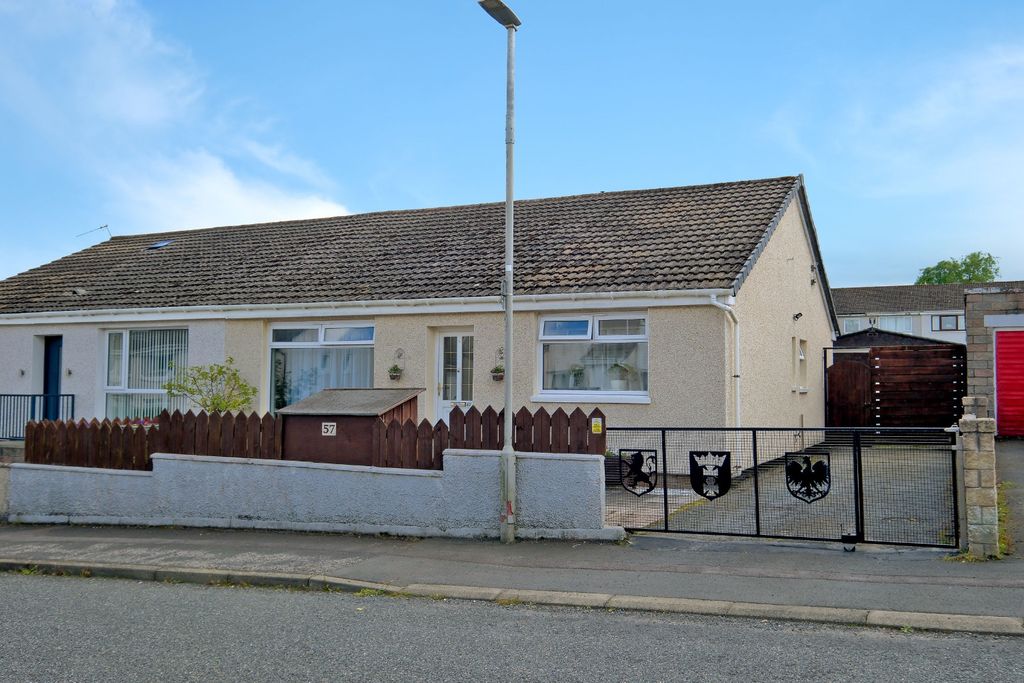 Property photo 2 of 38