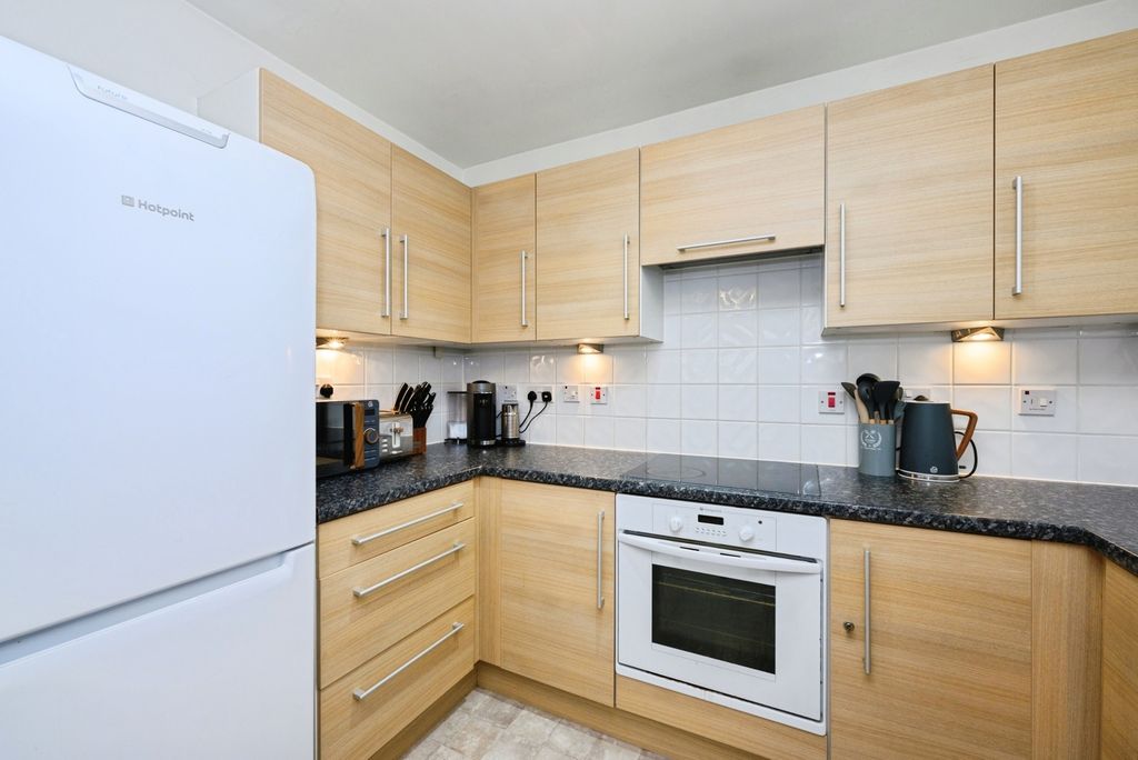 Property photo 3 of 15 Pbox-Img.Jpg