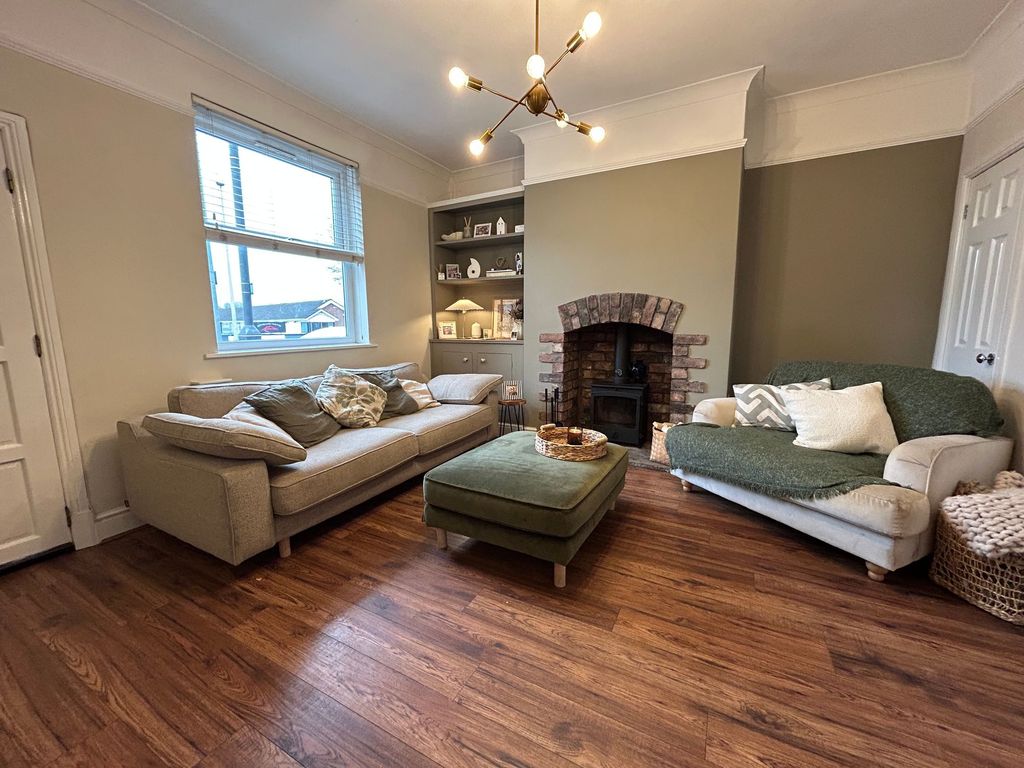 Property photo 2 of 29