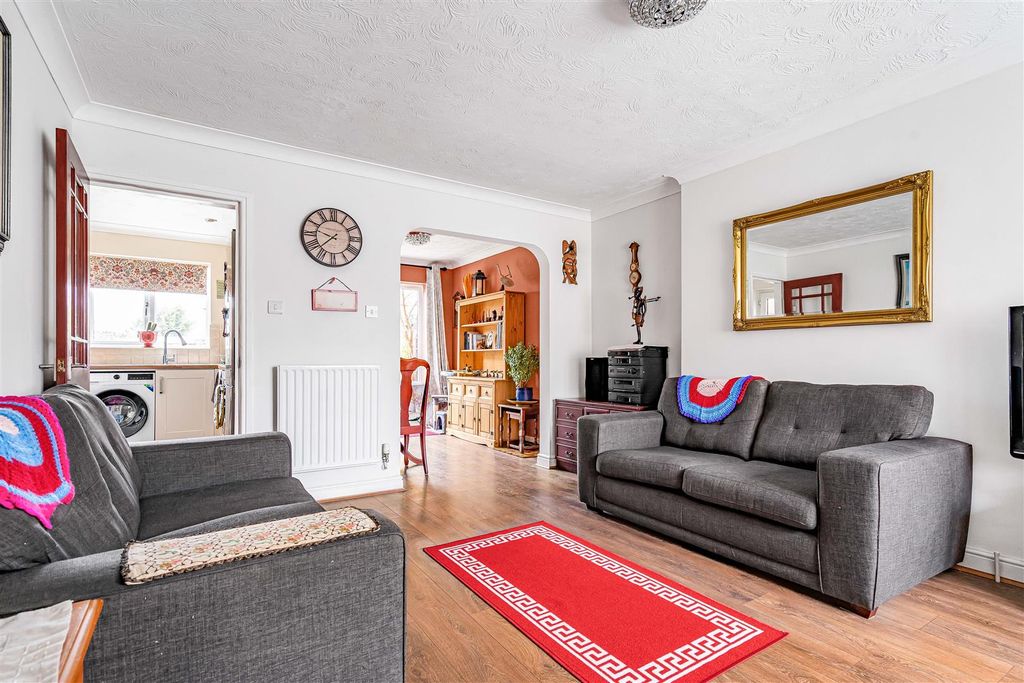 Property photo 3 of 15 11_78045.Jpg