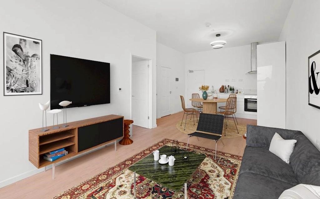 Property photo 1 of 5