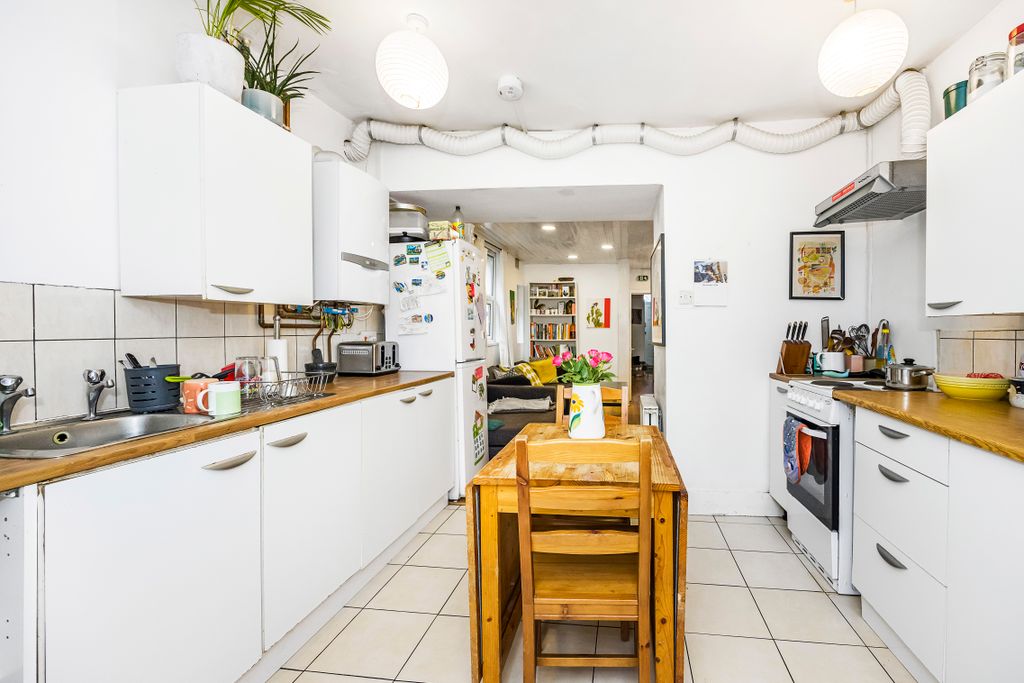 Property photo 3 of 22