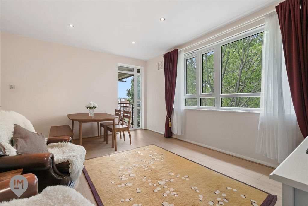 Property photo 1 of 9 Reception Room