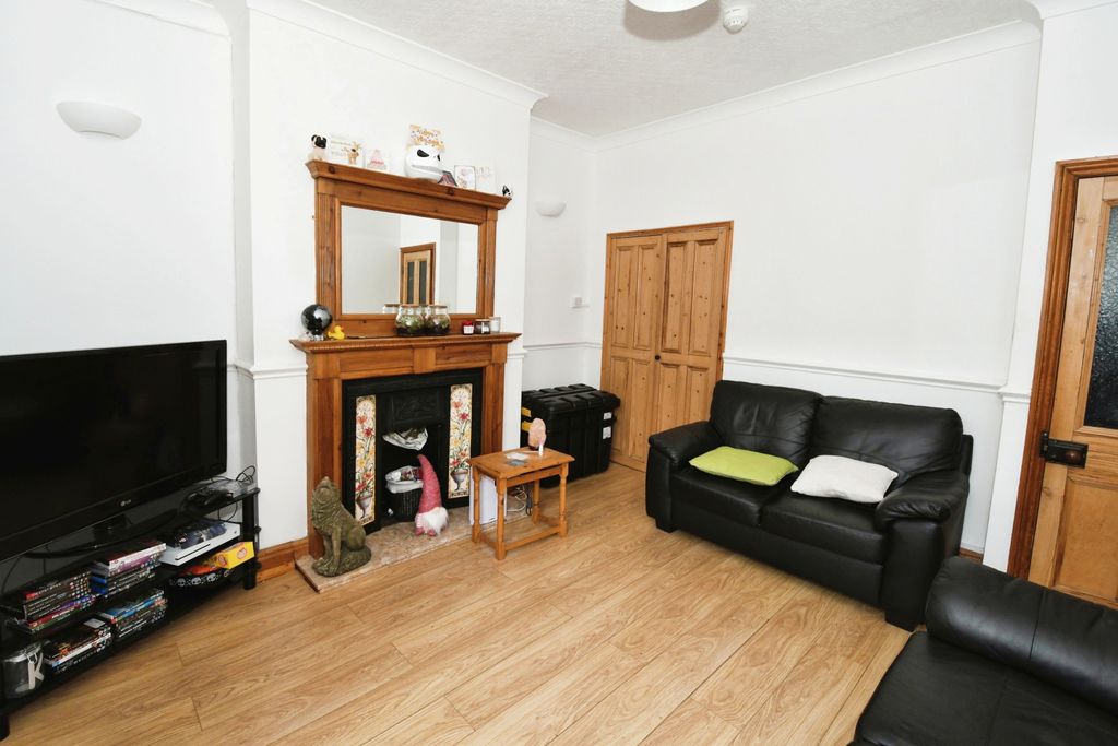 Property photo 2 of 15 Photography